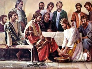 COV ZAJ NYEEM NRUAB LIS PIAM XYOO II,  2015-2016 - Page 5 Jesus-washing-feet